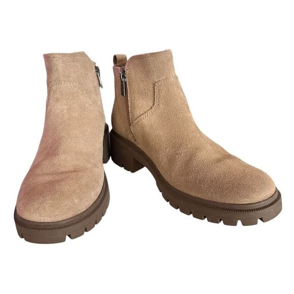 Koolaburra By UGG Women's Beige tan Suede Ankle Boots Size 9 lug sole waterproof - Picture 1 of 10